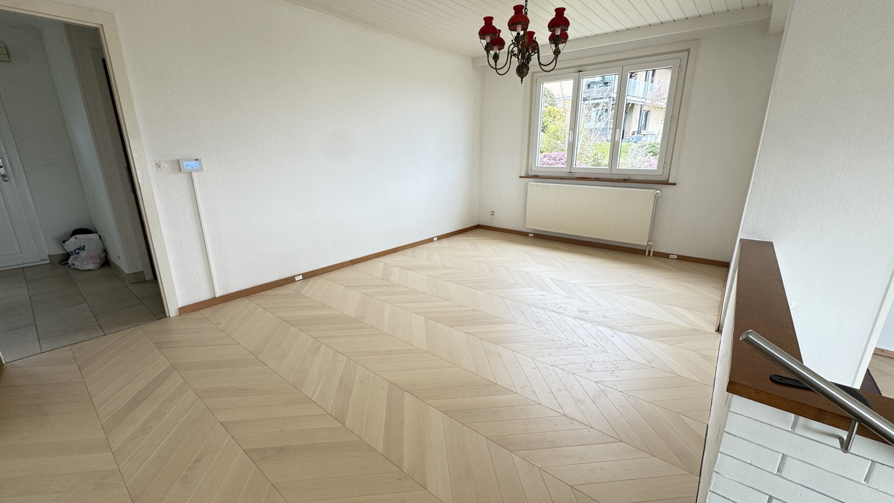Parquet pos&eacute; en chevrons &mdash; B&eacute;vaix